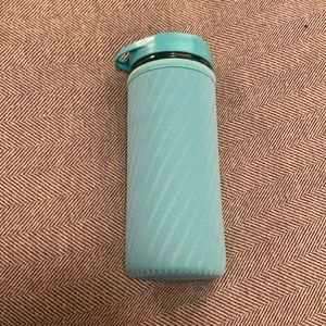 Mason tops water bottle